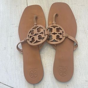 Tory Burch size 9.5 nude